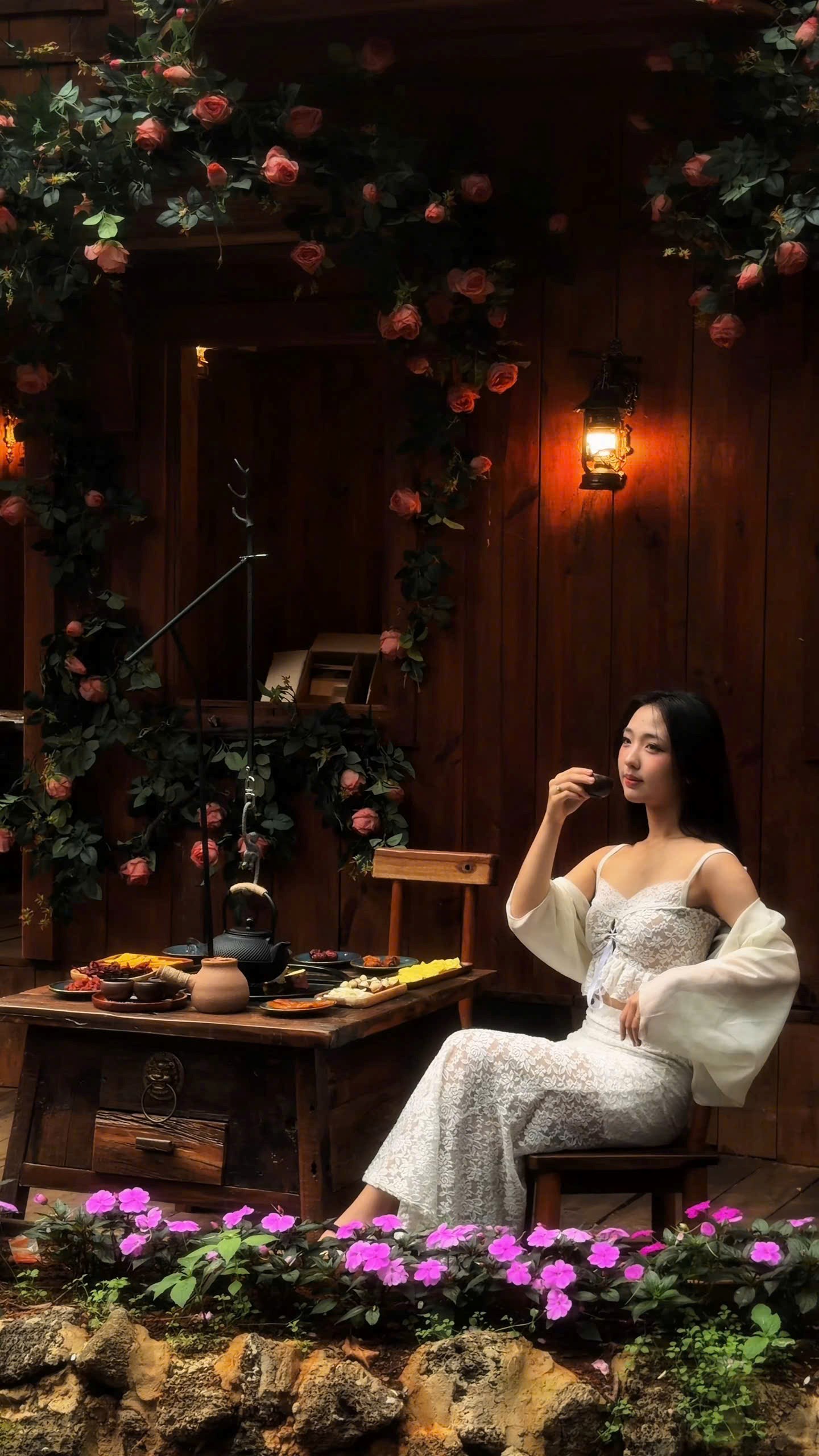 TIỆM TRÀ THÔNG MƠ